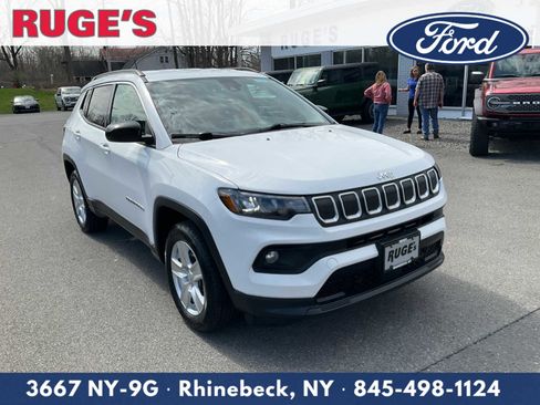 Used 2022 Jeep Compass Latitude w/ Convenience Group image 1