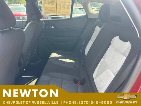 Used 2024 Chevrolet Trax LS FWD image 31