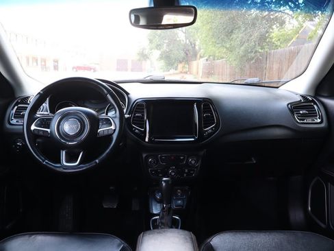 Used 2019 Jeep Compass Limited AWD/4WD image 16