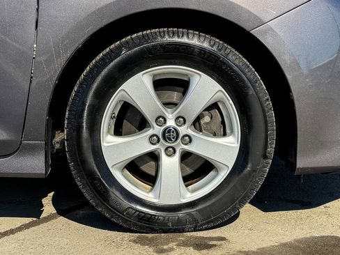 Used 2018 Toyota Sienna LE image 9