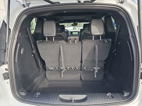 New 2026 Chrysler Pacifica Limited image 24
