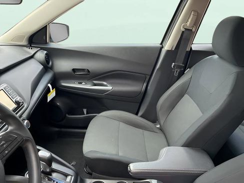 Used 2025 Nissan Kicks Play S image 16