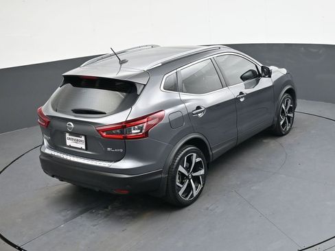 Used 2022 Nissan Rogue Sport SL w/ Premium Package image 23
