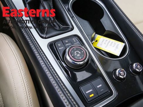 Used 2016 Nissan Maxima Platinum w/ Interior Lighting Package FWD image 21