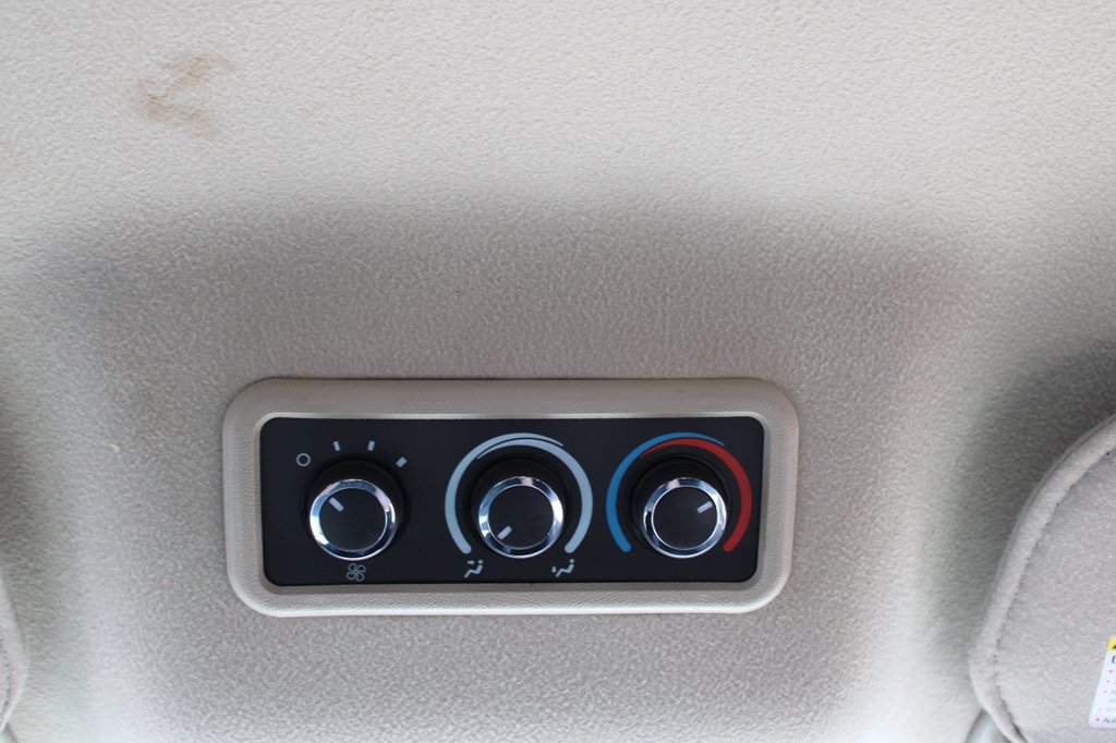 Used 2020 Chevrolet Express 3500 LS RWD image 24