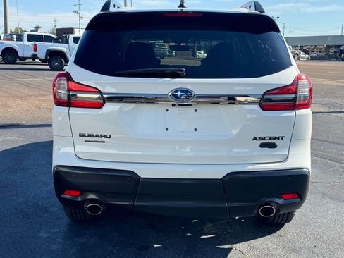 Used 2022 Subaru Ascent Onyx Edition image 4