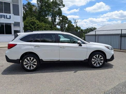 Used 2019 Subaru Outback 2.5i Touring w/ Popular Package #3A AWD/4WD image 11