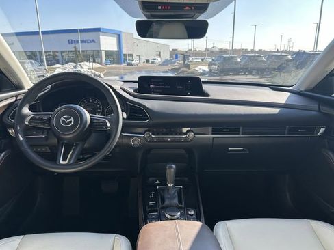 Certified 2025 MAZDA CX-30 2.5 Turbo w/ Premium Package AWD/4WD image 9