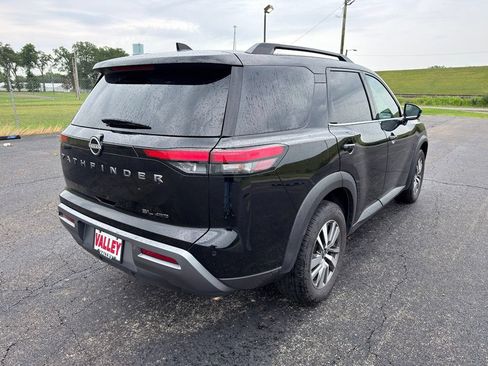 Used 2026 Nissan Pathfinder SL AWD/4WD image 14