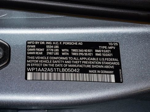 New 2026 Porsche Macan image 30