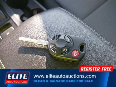 Used 2018 Ford Escape SE image 19