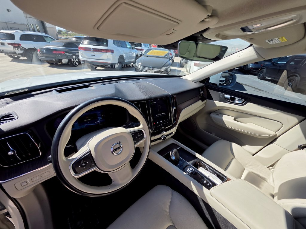 Used 2022 Volvo XC60 T8 Inscription Expression AWD/4WD image 13