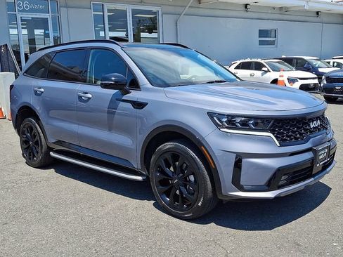 Certified 2023 Kia Sorento SX AWD/4WD image 1
