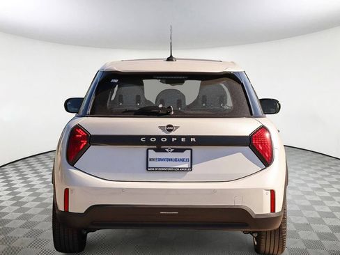 New 2026 MINI Cooper 4-Door Hardtop FWD image 7
