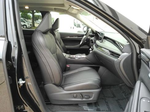 Used 2025 INFINITI QX60 Pure FWD image 19