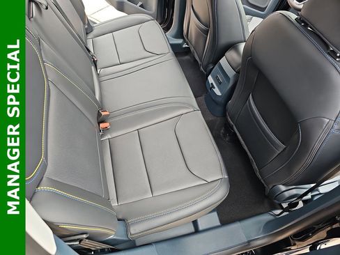 New 2025 Ford Maverick Lobo image 11