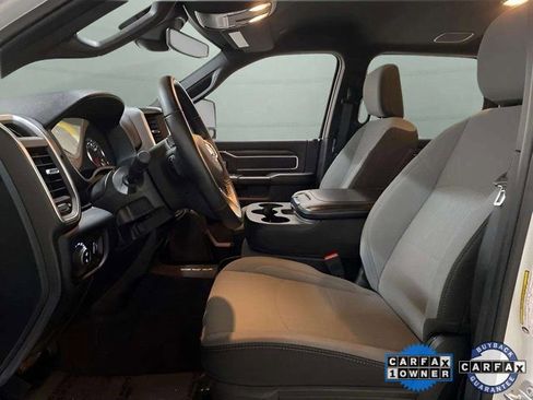 Used 2024 RAM 2500 Big Horn w/ Safety Group image 15