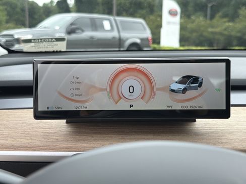 Used 2021 Tesla Model 3 Standard Range Plus RWD image 9