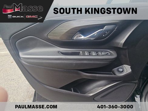 Used 2024 GMC Terrain SLE w/ Driver Convenience Package AWD/4WD image 1