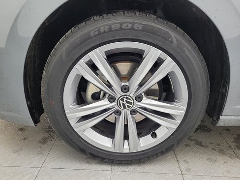 Used 2024 Volkswagen Jetta SE image 31