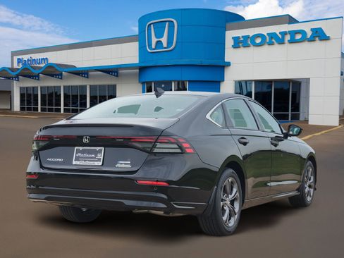 New 2026 Honda Accord EX-L image 4