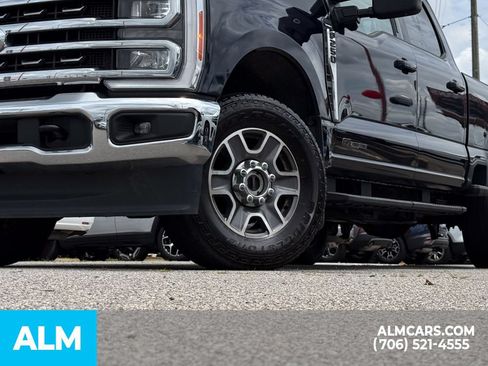 Used 2023 Ford F250 Lariat w/ FX4 Off-Road Package AWD/4WD image 14