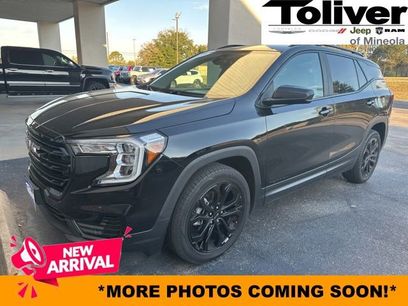 Used 2022 GMC Terrain SLE w/ Driver Convenience Package
