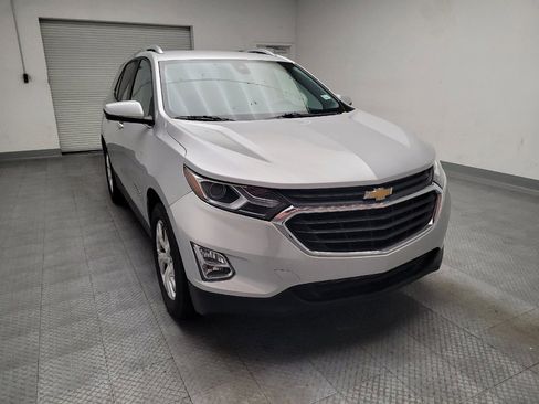 Used 2020 Chevrolet Equinox LT FWD image 14