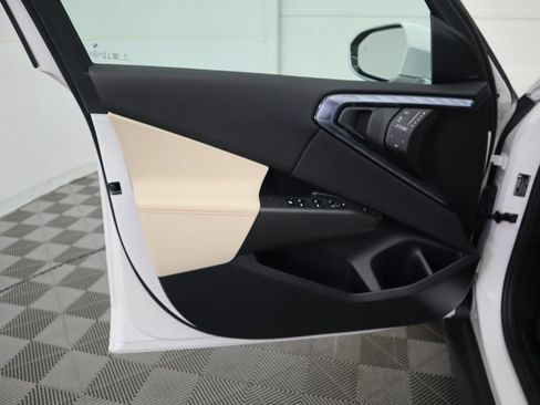 Certified 2025 BMW X3 xDrive30i w/ Premium Package image 25