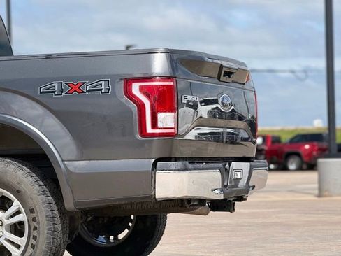 Used 2017 Ford F150 Lariat AWD/4WD image 12