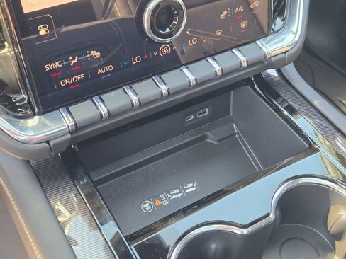 New 2026 GMC Yukon Elevation w/ LPO, Floor Liner Package AWD/4WD image 39