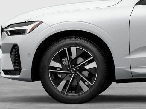 New 2026 Volvo XC60 B5 Plus w/ Climate Package image 6