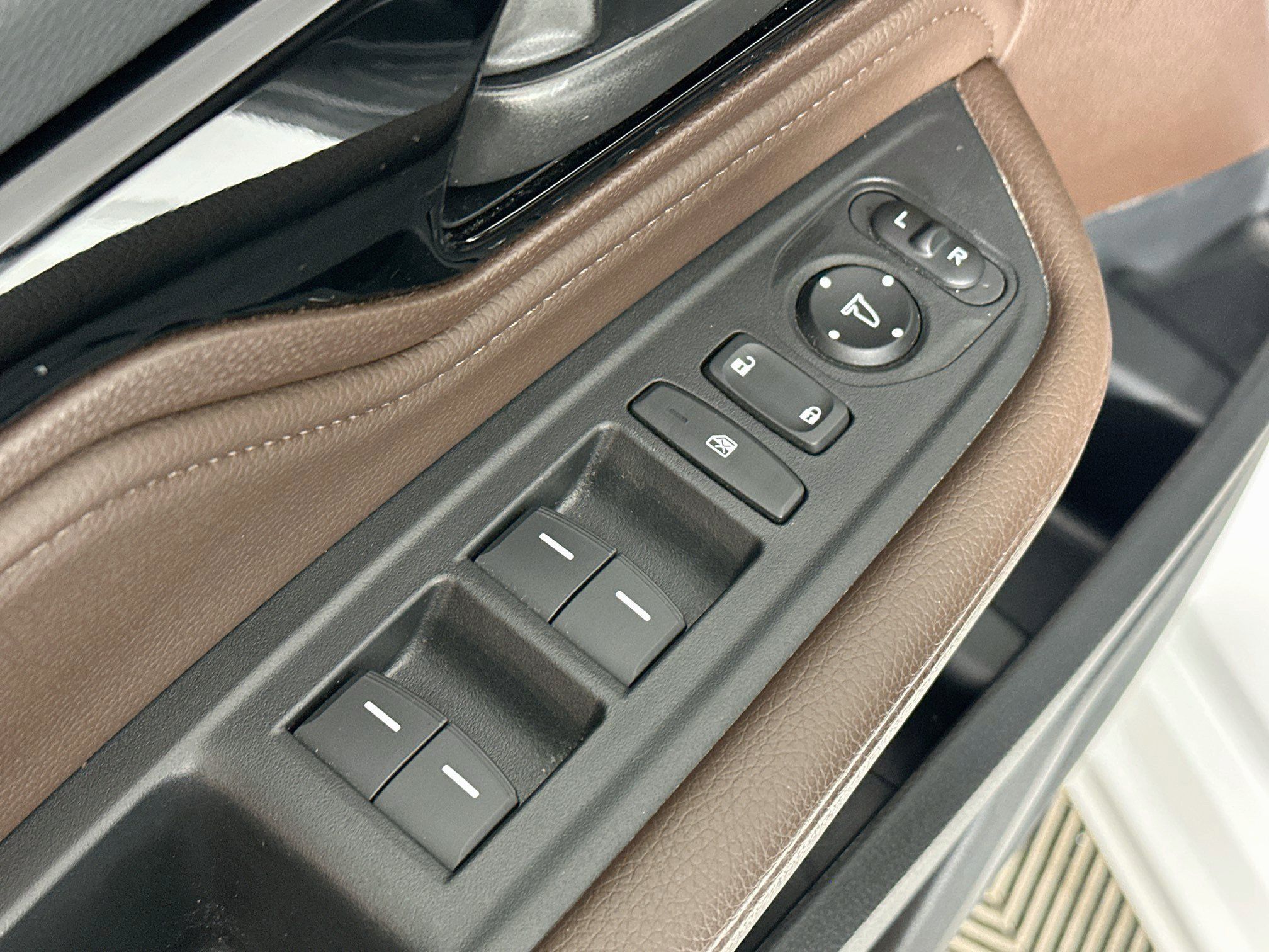Used 2025 Honda Odyssey Touring image 17