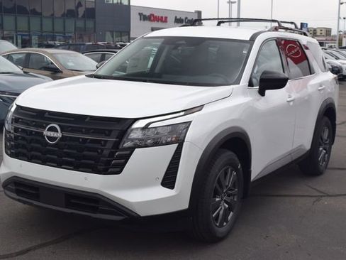 New 2026 Nissan Pathfinder SV AWD/4WD image 3