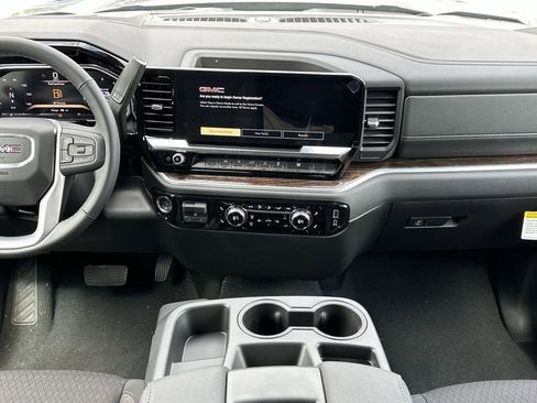 New 2026 GMC Sierra 1500 SLE w/ Preferred Package image 13