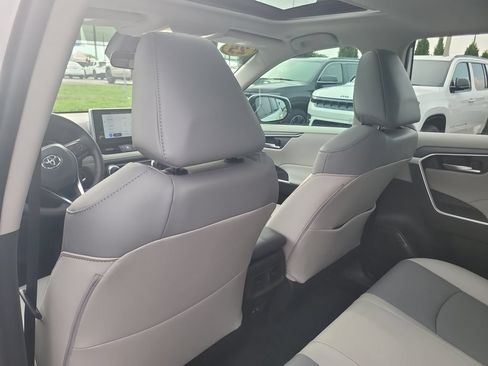 Used 2025 Toyota RAV4 XLE Premium FWD image 13