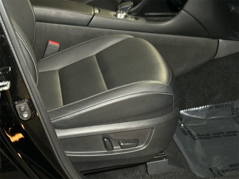 Used 2021 INFINITI QX50 Luxe image 18