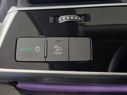 Certified 2025 Audi Q8 Premium Plus w/ Premium Plus Package image 35