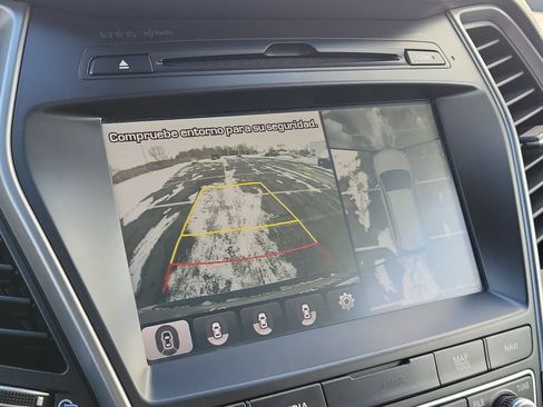 Used 2017 Hyundai Santa Fe Limited image 29