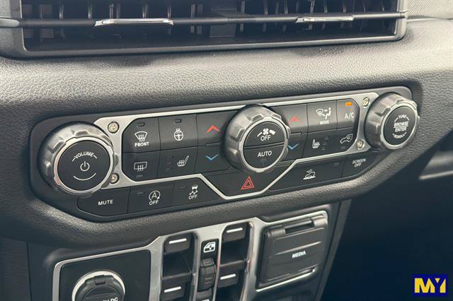 Used 2024 Jeep Gladiator Sport AWD/4WD image 25