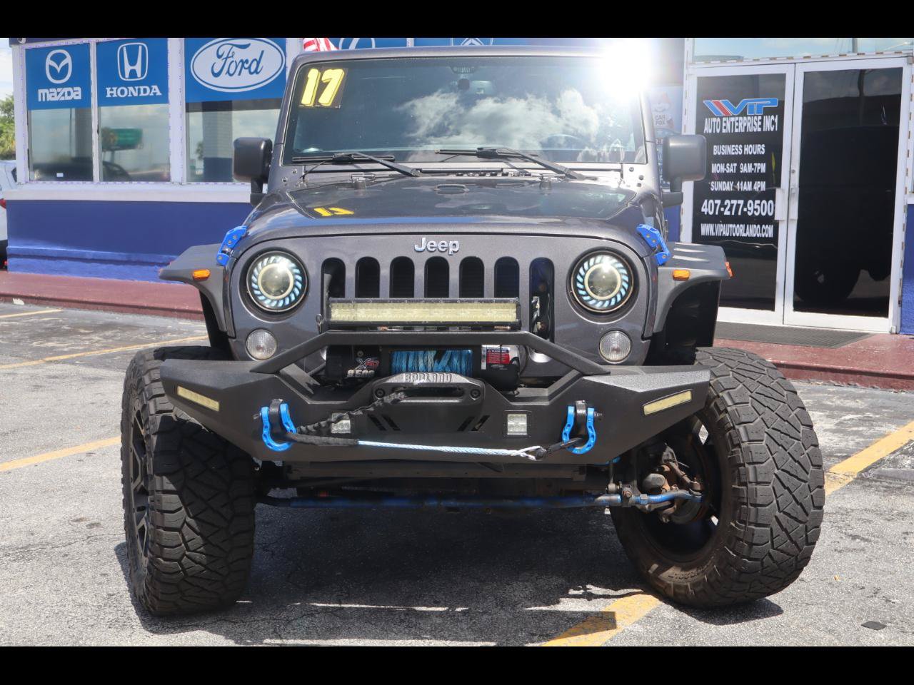 Used 2017 Jeep Wrangler Unlimited Sport w/ Quick Order Package 24S AWD/4WD image 3