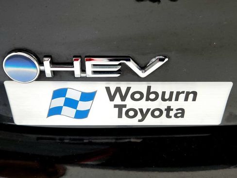 Used 2025 Toyota Camry LE FWD image 13