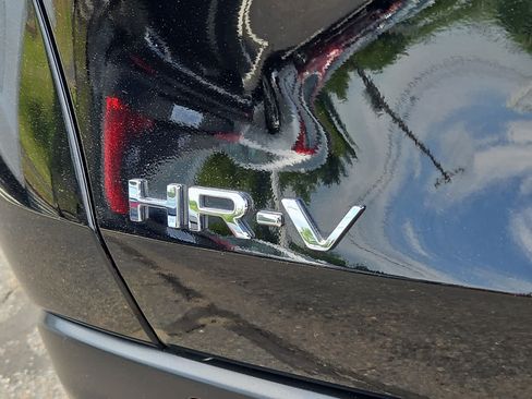 Certified 2025 Honda HR-V LX image 31