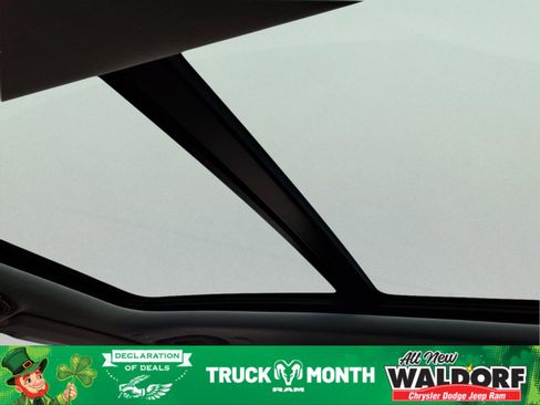 Used 2023 Jeep Grand Cherokee Limited image 13