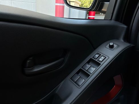 Used 2026 Nissan Frontier PRO-4X AWD/4WD image 22