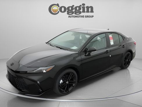 New 2026 Toyota Camry Hybrid image 1