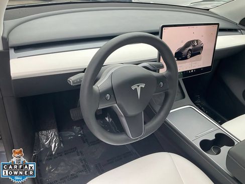 Used 2023 Tesla Model Y Long Range AWD/4WD image 14