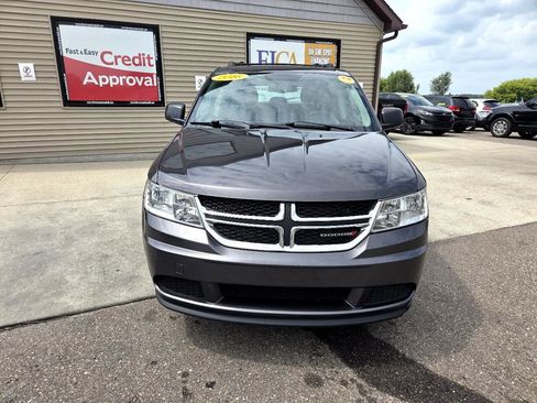 Used 2016 Dodge Journey SE image 2