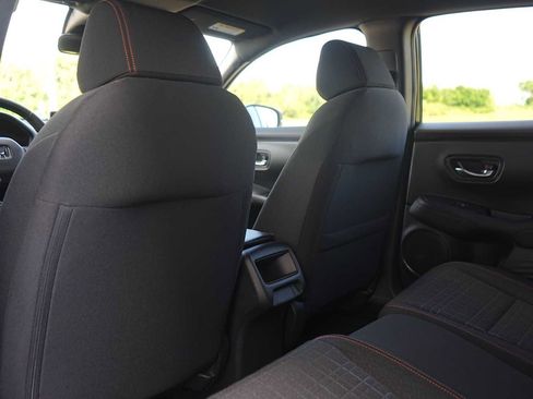 Used 2025 Honda HR-V Sport image 13