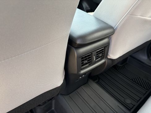 Used 2024 Toyota RAV4 XLE w/ Convenience Package image 31